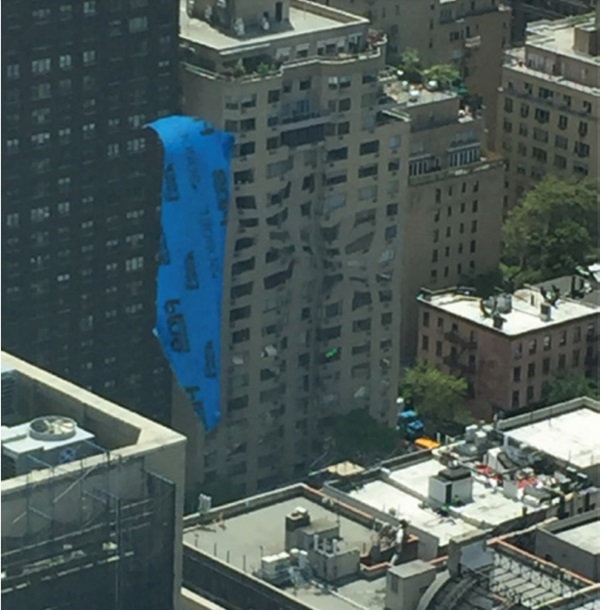 Picture 1. Glass distortion on a building.